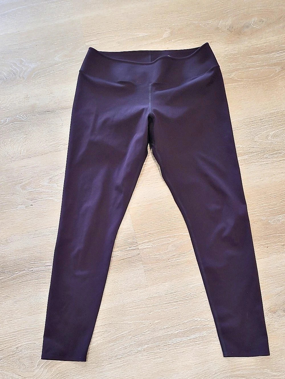 Uniqlo Heattech Leggings Purple Leggings Size Large